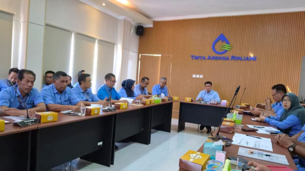 Bapak Bambang Supratomo, S.IP., M.M. - Direktur Utama Perumda Air Minum Tirta Ardhia Rinjani