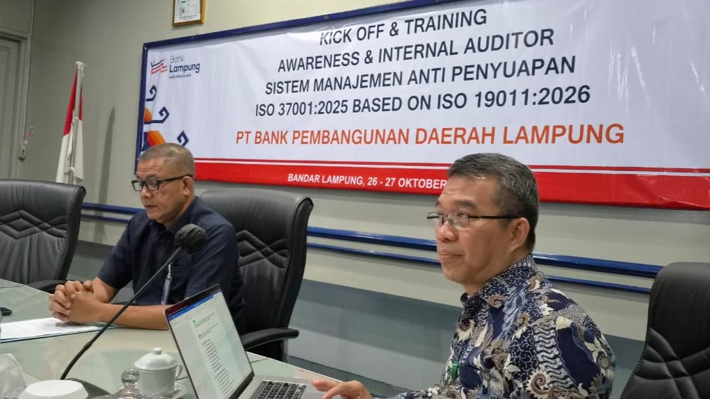 Bapak Ahmad Zedri, Direktur Kepatuhan PT Bank Pembangunan Daerah Lampung